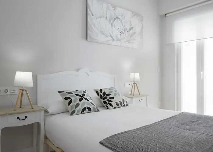 Always Easy I Tabakalera 아파트