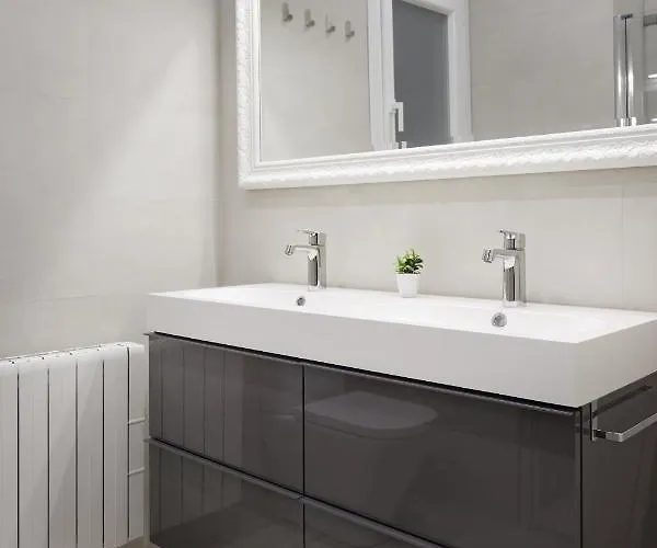 Always Easy I Tabakalera * 산세바스티안